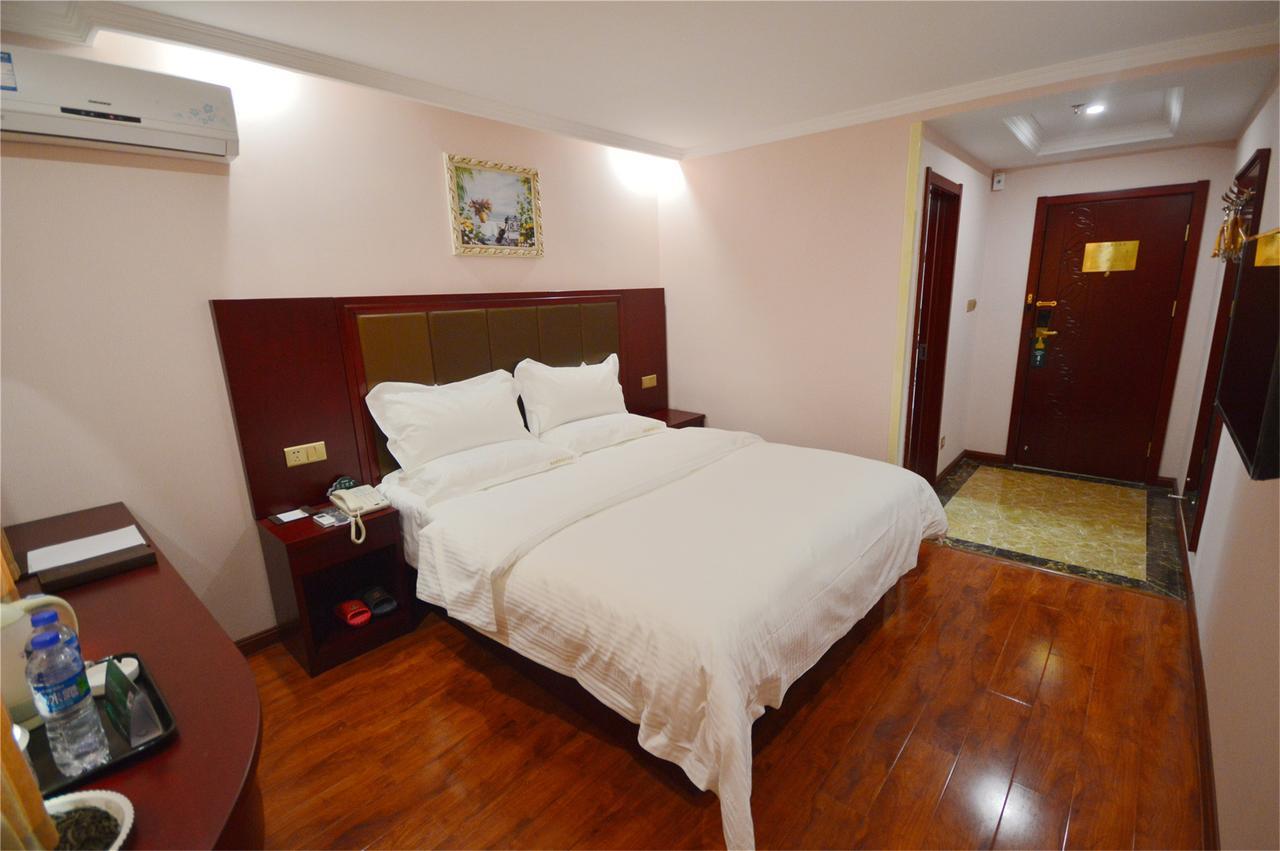 Greentree Inn Zhengzhou Xinzheng City Longhu Town Xiangyun Road Express Hotel Kültér fotó
